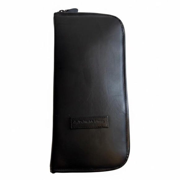 Delta Air Lines Vtg Amenity Kit Travel Pouch Blk Leatherette Inflight Essentials